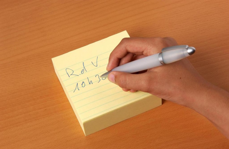 Bloczek samoprzylepny POST-IT® w linie (675-YL), 100x100mm, 1x300 kart., żółty