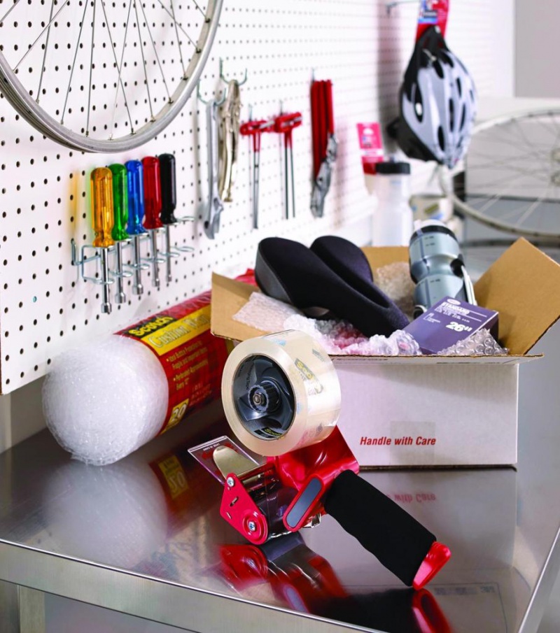 Zestaw taśmy pakowej SCOTCH® (309 BUFF), akrylowa, 2 szt., brązowa, podajnik GRATIS