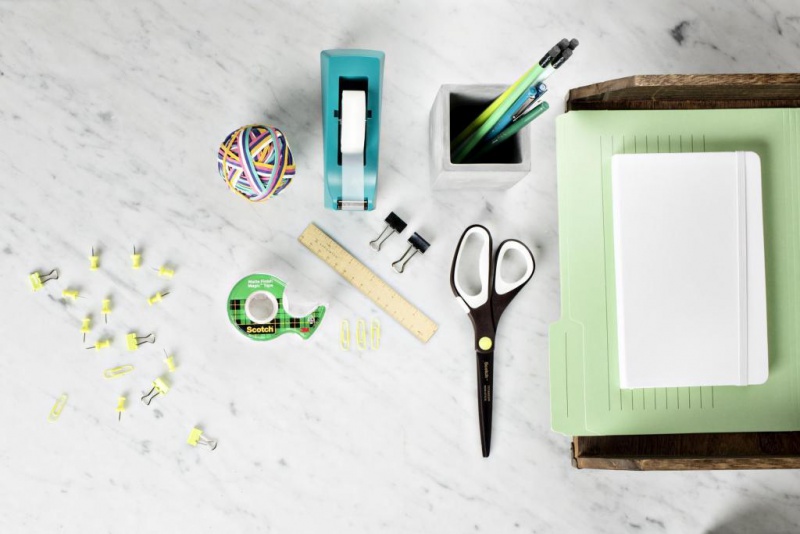 Taśma biurowa SCOTCH® Magic™ (890; 8-1975), matowa, z dyspenserem, 19mm, 7,6m