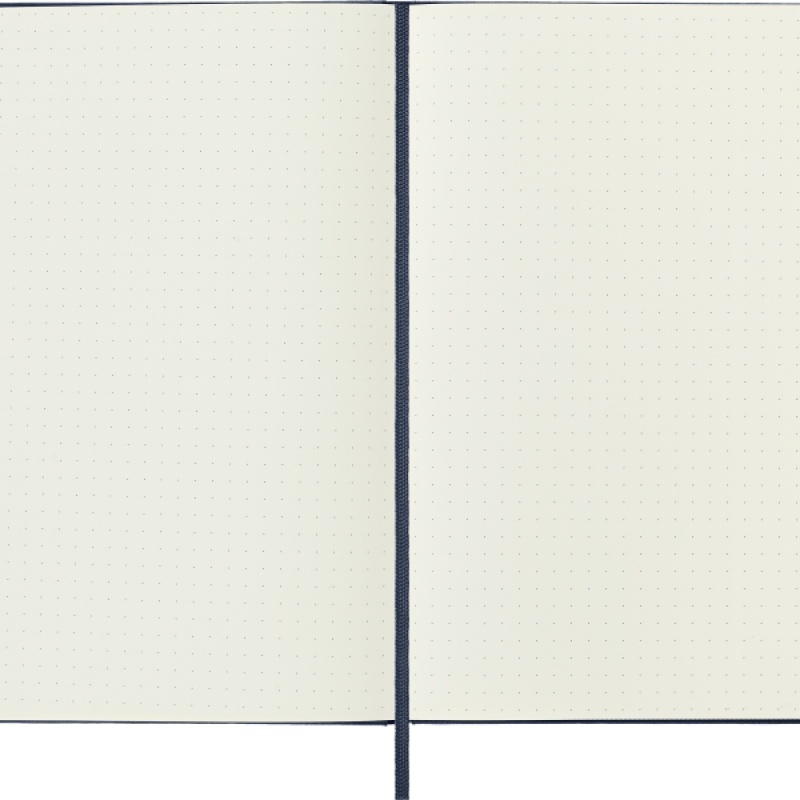Notes MOLESKINE Classic L (13x21 cm) w kropki, twarda oprawa, sapphire blue, 240 stron, niebieski