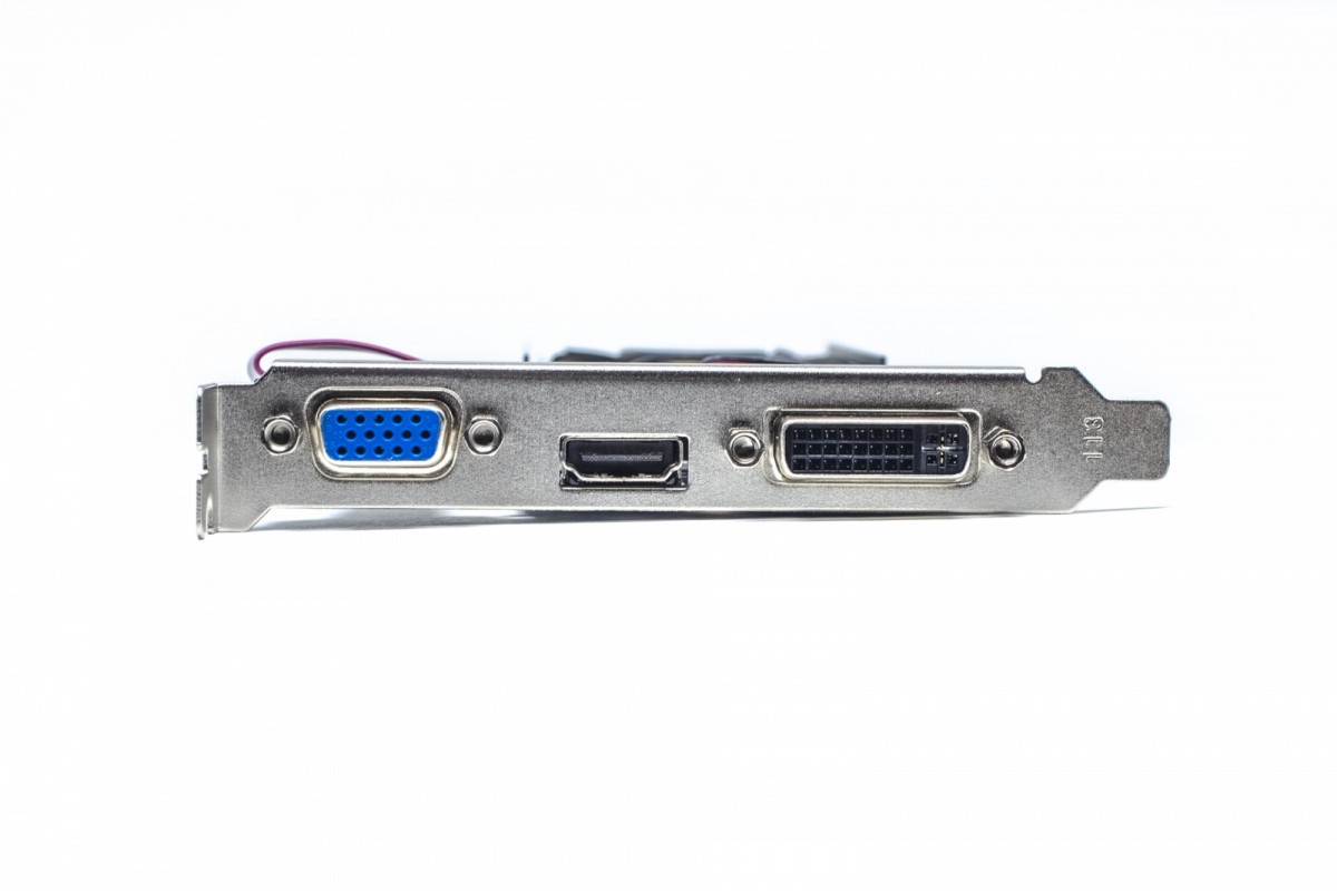 Karta graficzna GeForce GT210 1GB DDR3 64Bit DVI HDMI VGA Fan LP