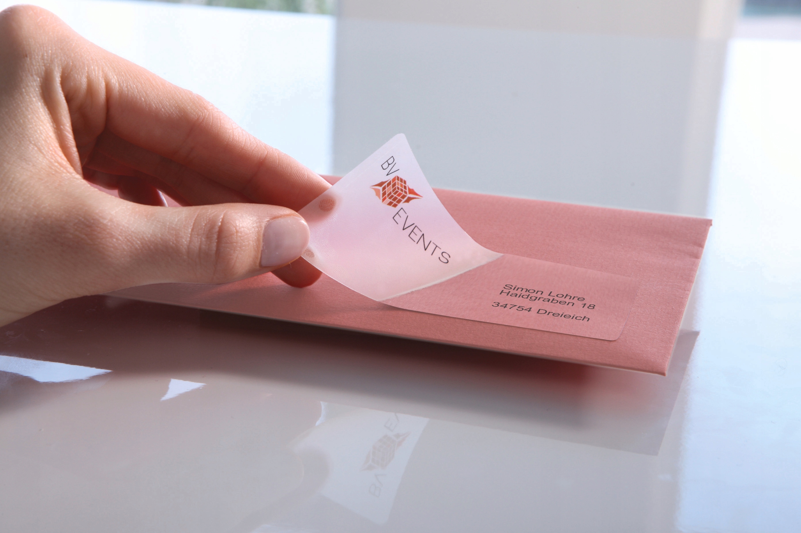 Etykiety ZF A4 63.5x38mm (25 arkuszy) przezroczyste L7560-25 AVERY