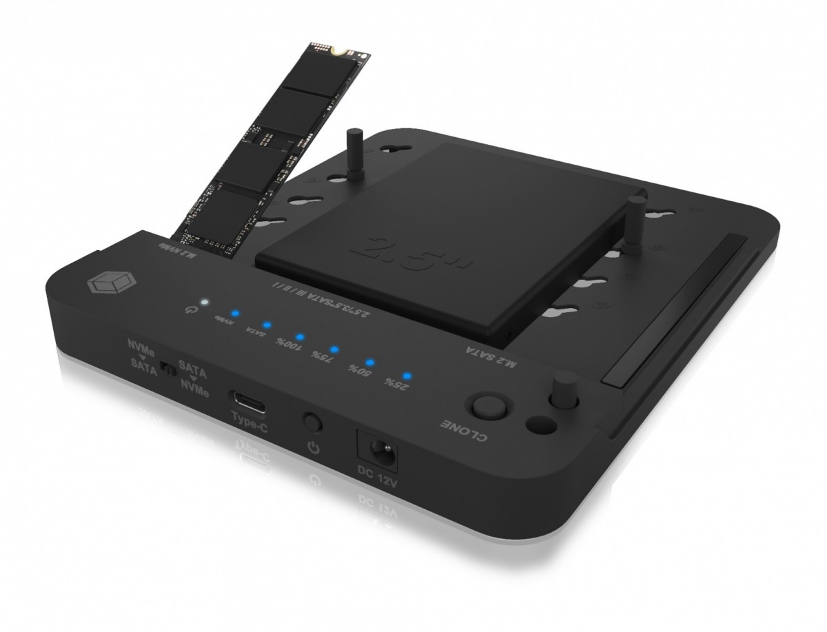Stacja dokująca/klonująca IB-2915MSCL-C31 M.2  dla M.2 0NVMe i SATA 2,5/3,5 SSD/HDD