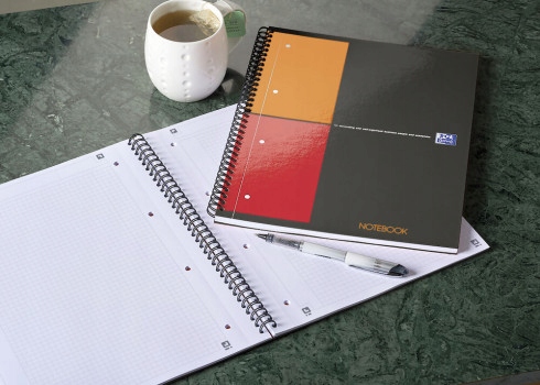 Kołobrulion NOTEBOOK A4+ 80K kratka OXFORD INTERNATIONAL 100103664