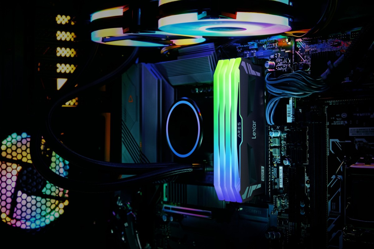 Pamięć DDR5 ARES RGB Gaming  32GB(2*16GB)/7200 czarna