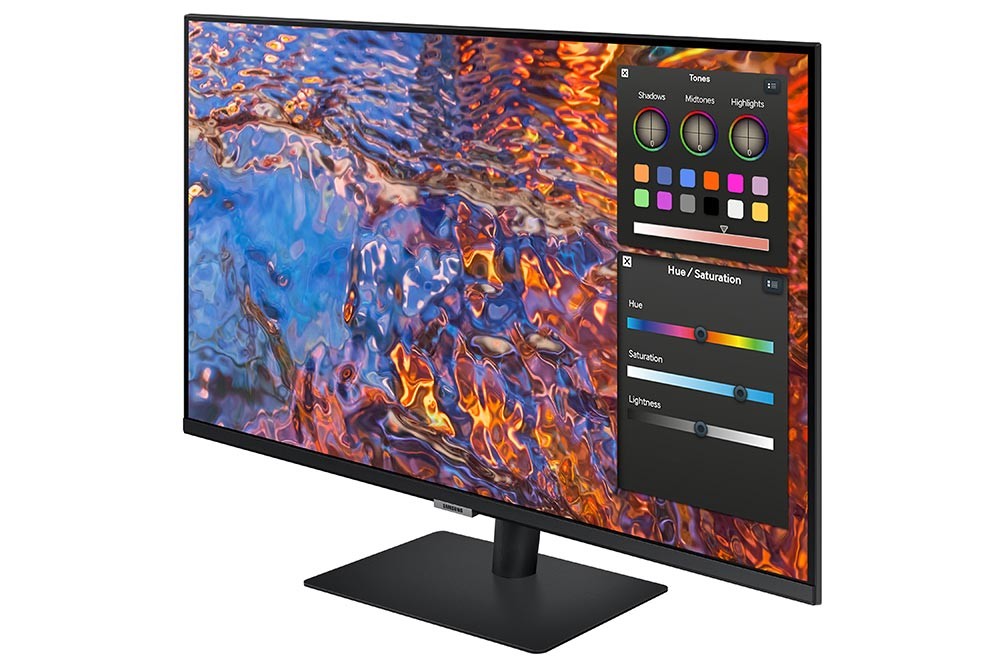 Monitor  32 cale LS32B800PXUXEN IPS 3840x2160 UHD 16:9   1xHDMI 1xUSB-C (90W) 1xDP 3xUSB 3.0 LAN (RJ45) 5ms HAS+PIVOT płaski 3 lata on-site