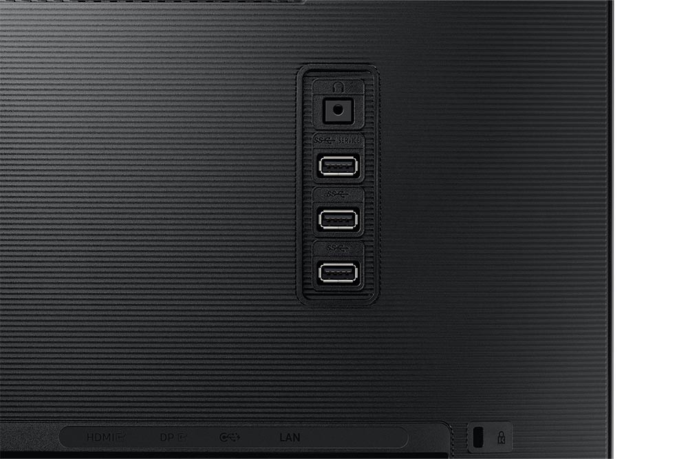 Monitor  32 cale LS32B800PXUXEN IPS 3840x2160 UHD 16:9   1xHDMI 1xUSB-C (90W) 1xDP 3xUSB 3.0 LAN (RJ45) 5ms HAS+PIVOT płaski 3 lata on-site